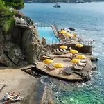 Hoteliere Le Provencal A Giens - Bord De Єр