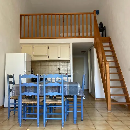 Hoteliere Le Provencal A Giens - Bord De * Йер