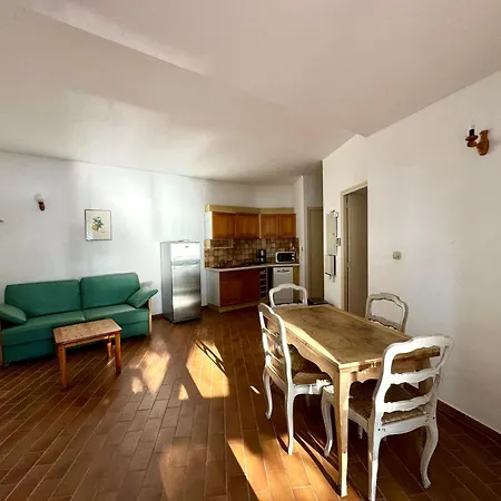 Отель Hoteliere Le Provencal A Giens - Bord De Йер