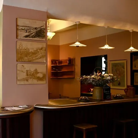 Hoteliere Le Provencal A Giens - Bord De