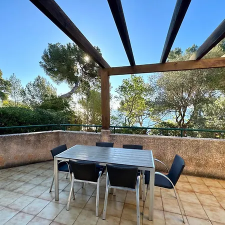 Hoteliere Le Provencal A Giens - Bord De Отель *