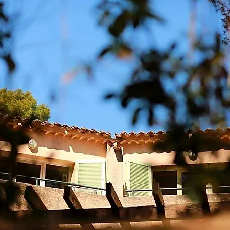 Hoteliere Le Provencal A Giens - Bord De Hotel Hyeres