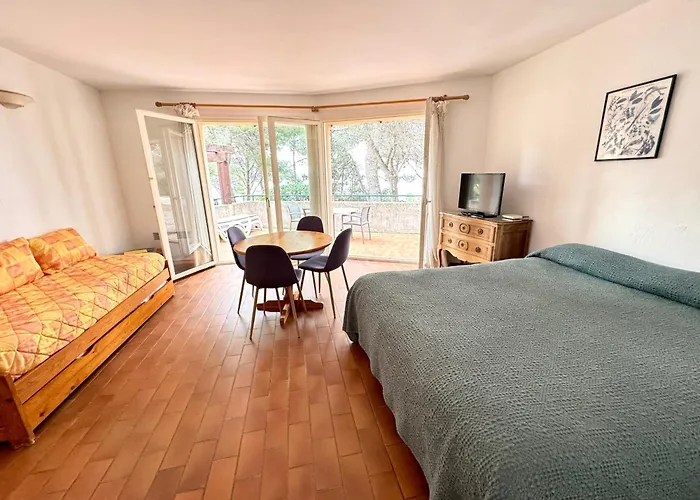 Hotel Hoteliere Le Provencal A Giens - Bord De Hyères