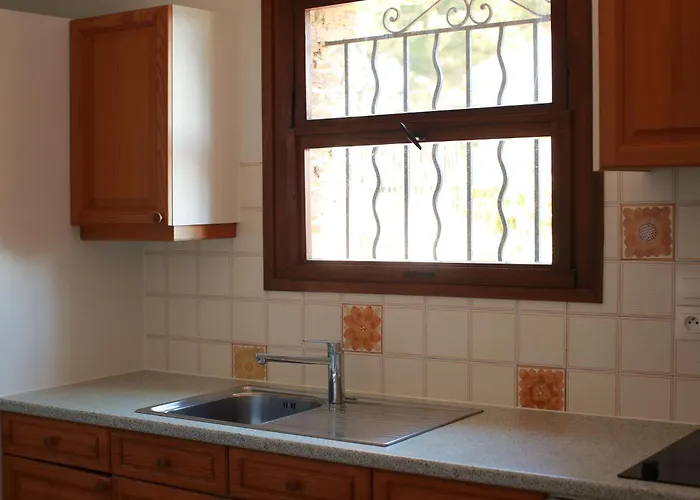 Hotel Hoteliere Le Provencal A Giens - Bord De *