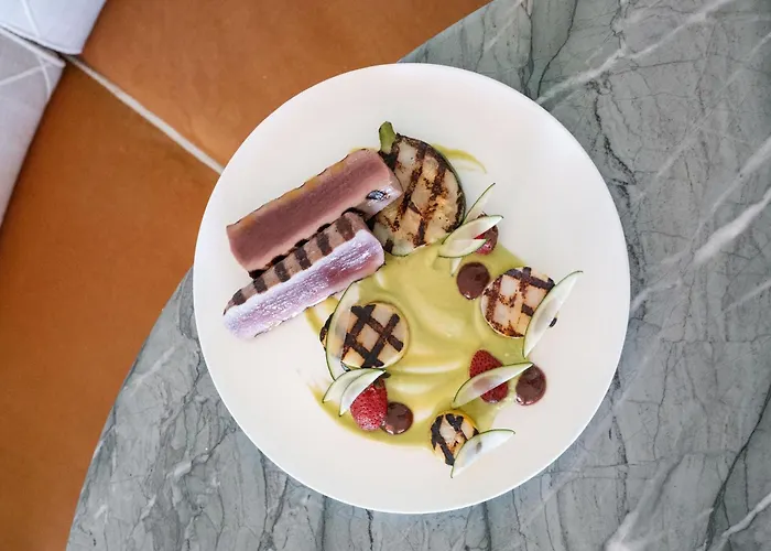 Hoteliere Le Provencal A Giens - Bord De Hyères