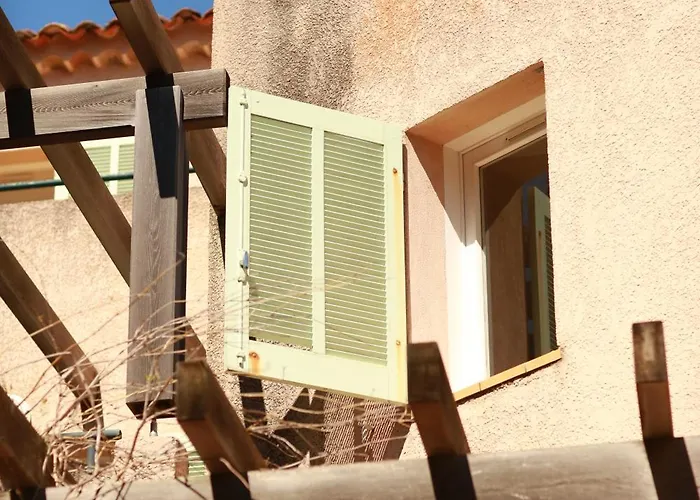 Hotel Hoteliere Le Provencal A Giens - Bord De *