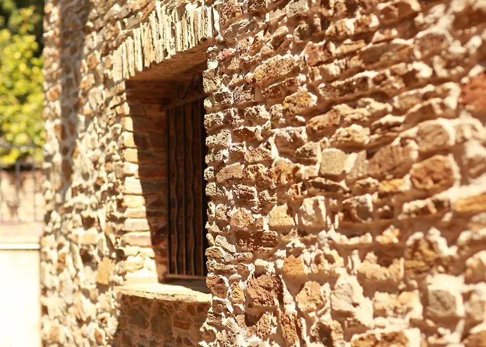 Hoteliere Le Provencal A Giens - Bord De * Hyères