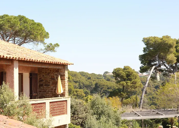 Hotel Hoteliere Le Provencal A Giens - Bord De Hyères